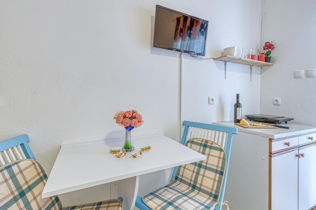 Holiday Home Larma Сень Екстер'єр фото