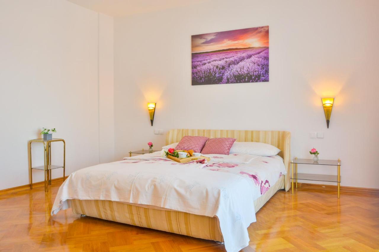 Holiday Home Larma Сень Екстер'єр фото