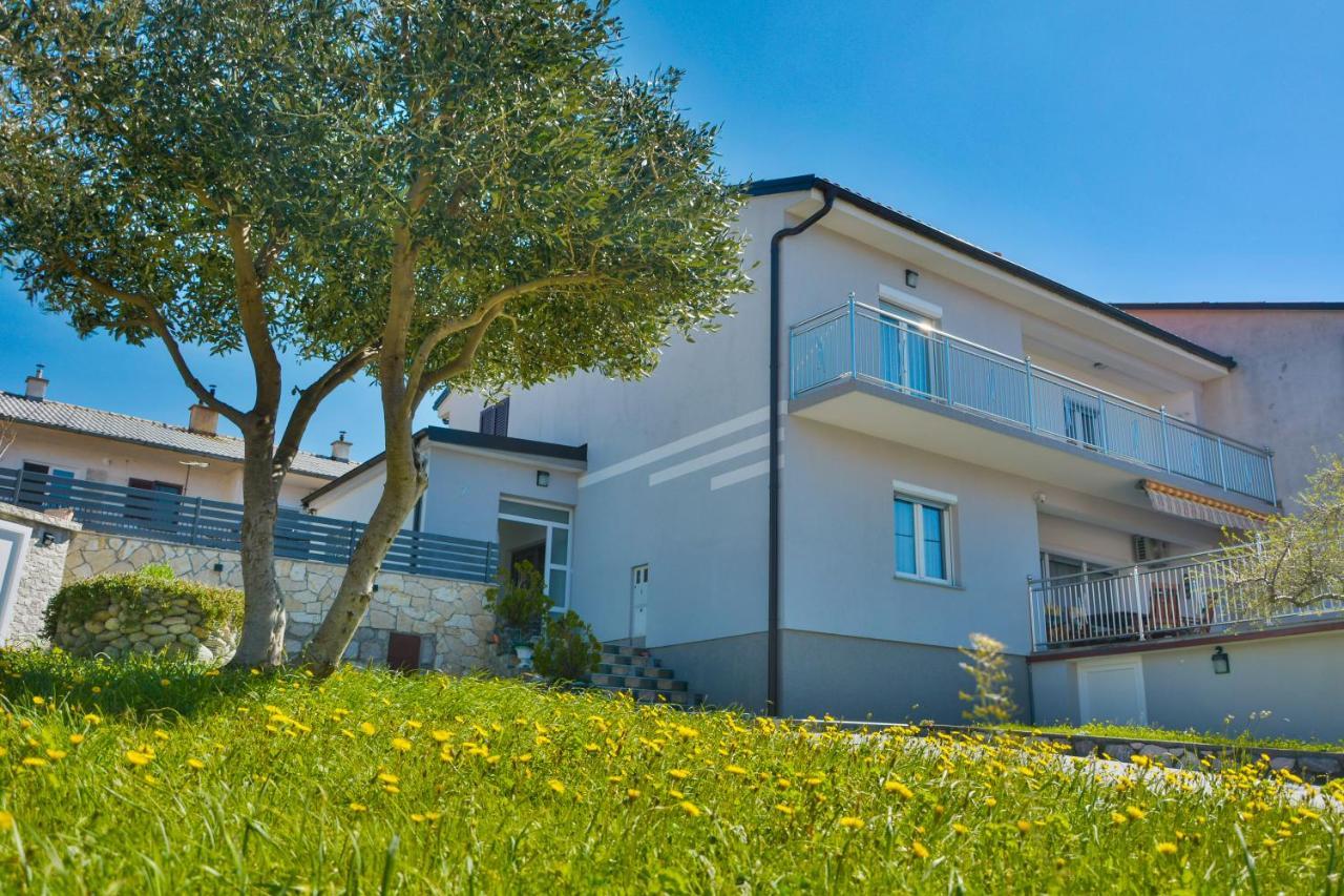 Holiday Home Larma Сень Екстер'єр фото